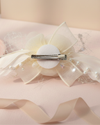 Milky pearl Aura Hair Clip