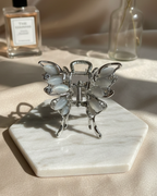 Noir Eclipse Hair Claw