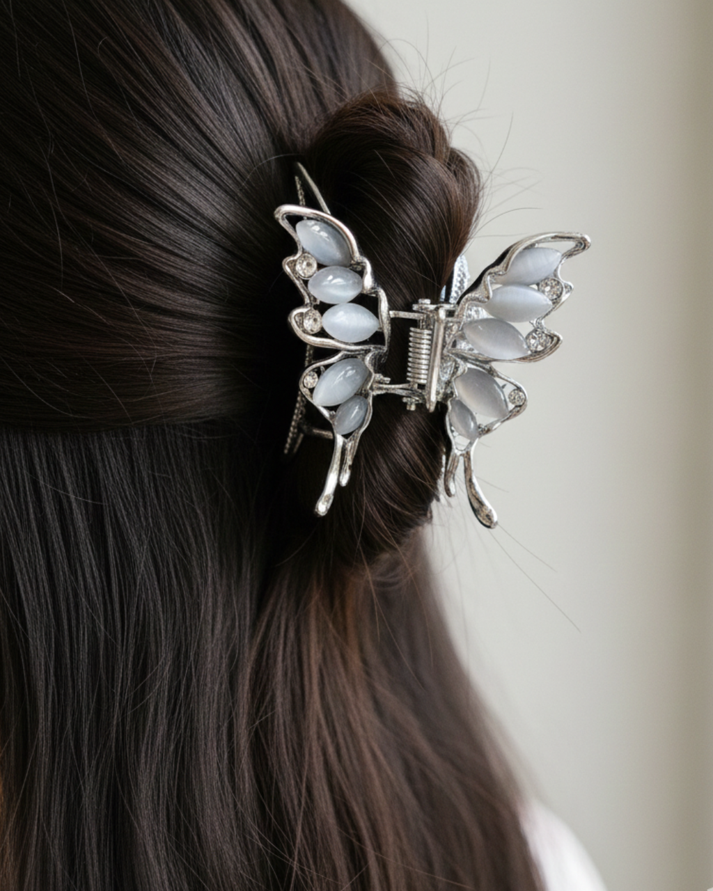 Noir Eclipse Hair Claw