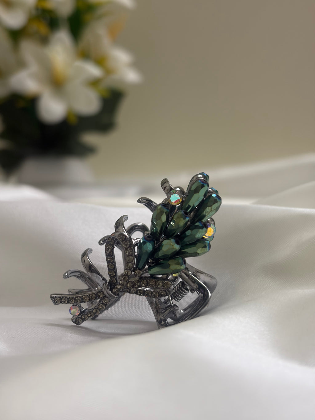 Emerald Green Crystal Bow Hair Claw Clip