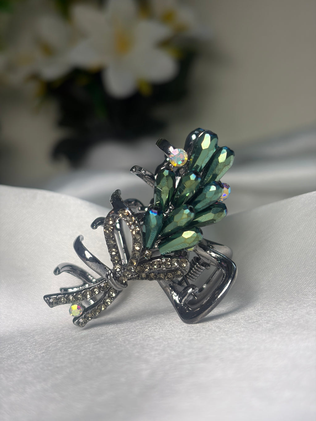 Emerald Green Crystal Bow Hair Claw Clip