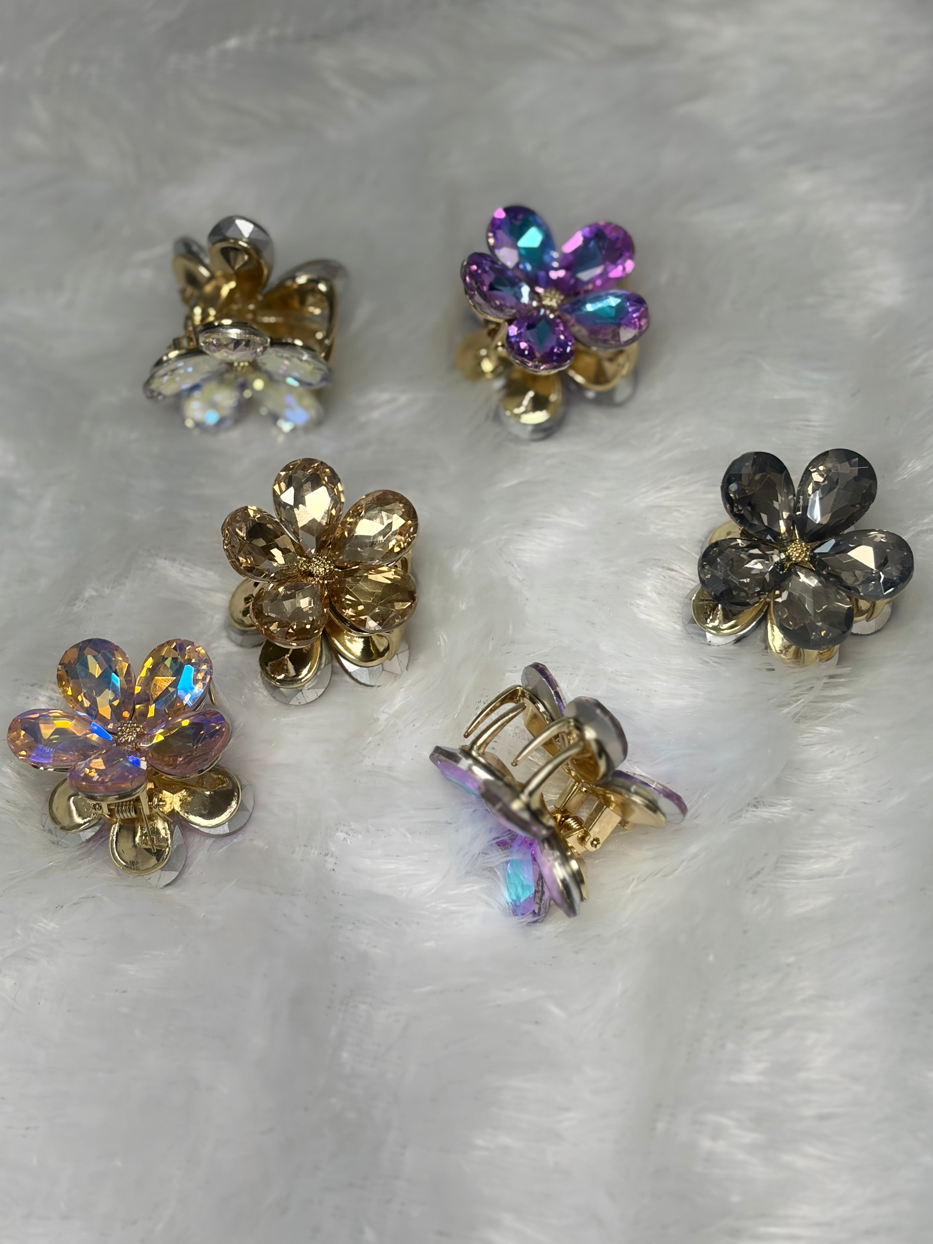 Sparkling Rhinestone Floral Hair Clutcher(Gold/Silver Finish)