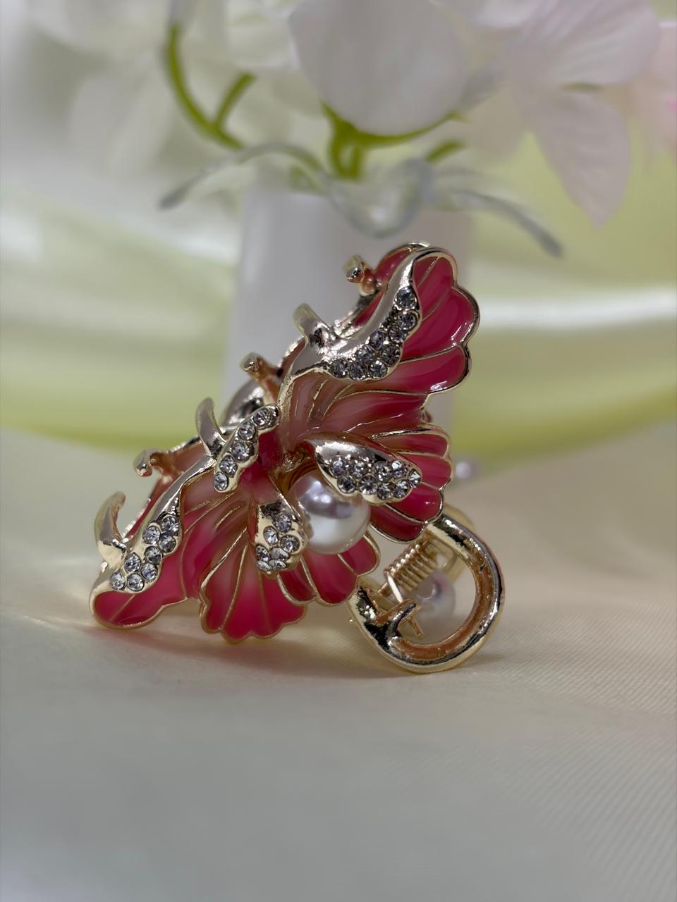 Vintage Gold-Tone Floral Hair Claw Clip