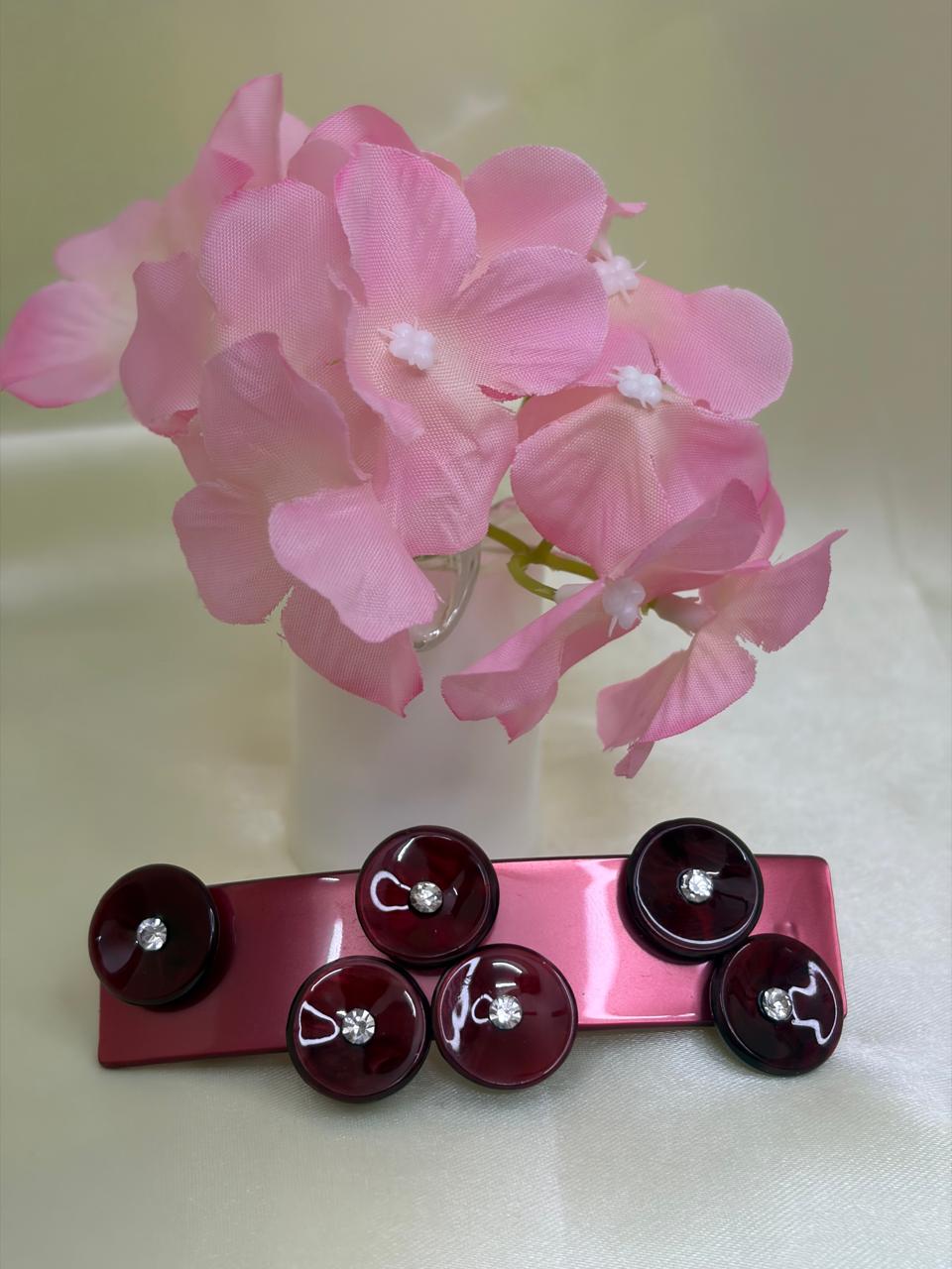 Crystal Enamel Leaf Clip