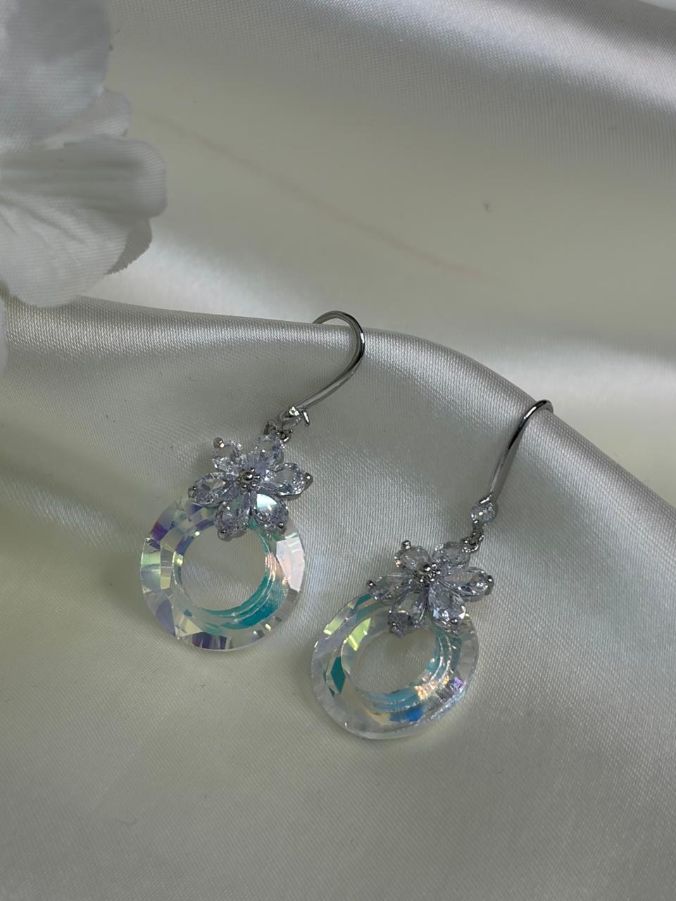 Floral Halo Droplets