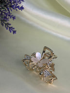 Pearl Petal Clutcher