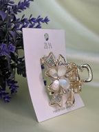 Pearl Petal Clutcher