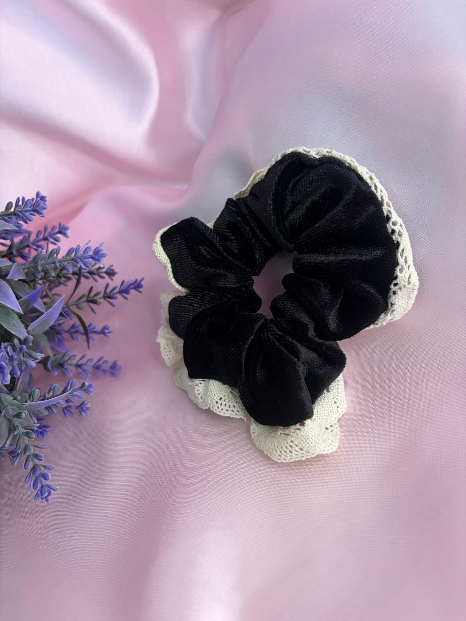 Oversized Black Velvet Hair Tie