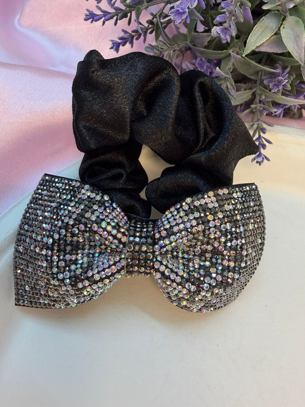 Premium Hair Scrunchies & Clips Gift Set