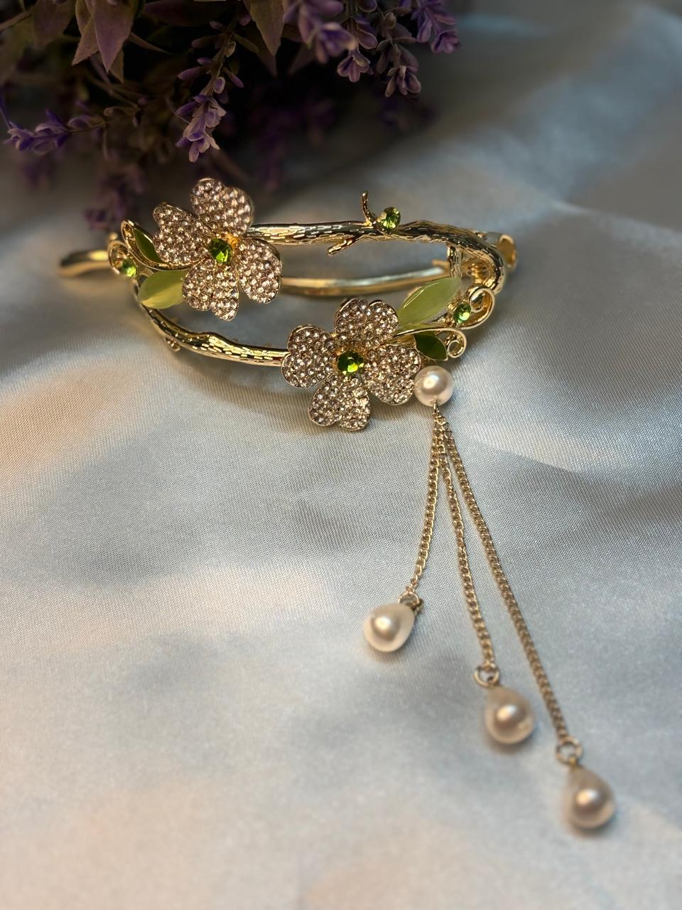 Floral pearl snap hair clip